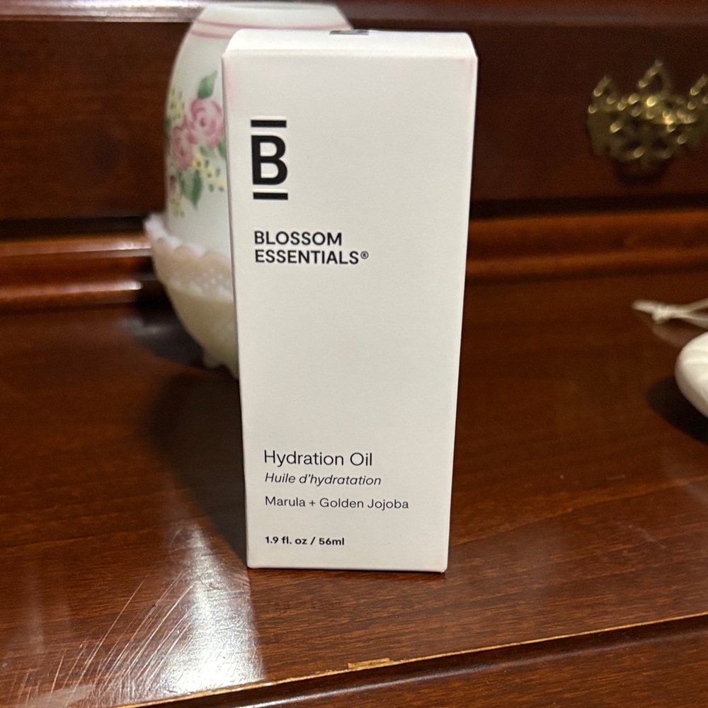 Blossom Essentials Hydration Oil - White